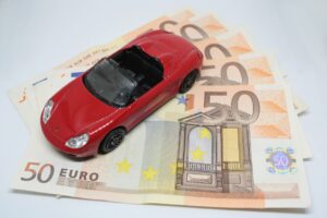 5 Smart Ways to Save on Your Auto Insurance Costs